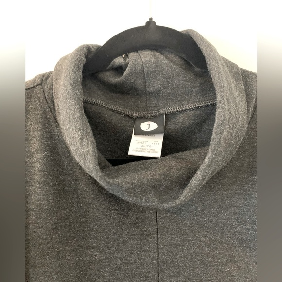 J PONCHO Wrap - Picture 3 of 8